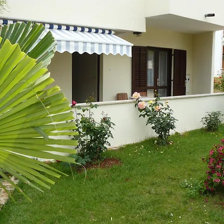 Erika Ap 4 Nr1 아파트 *